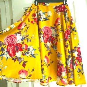 Super flowy floral skirt from ModCloth